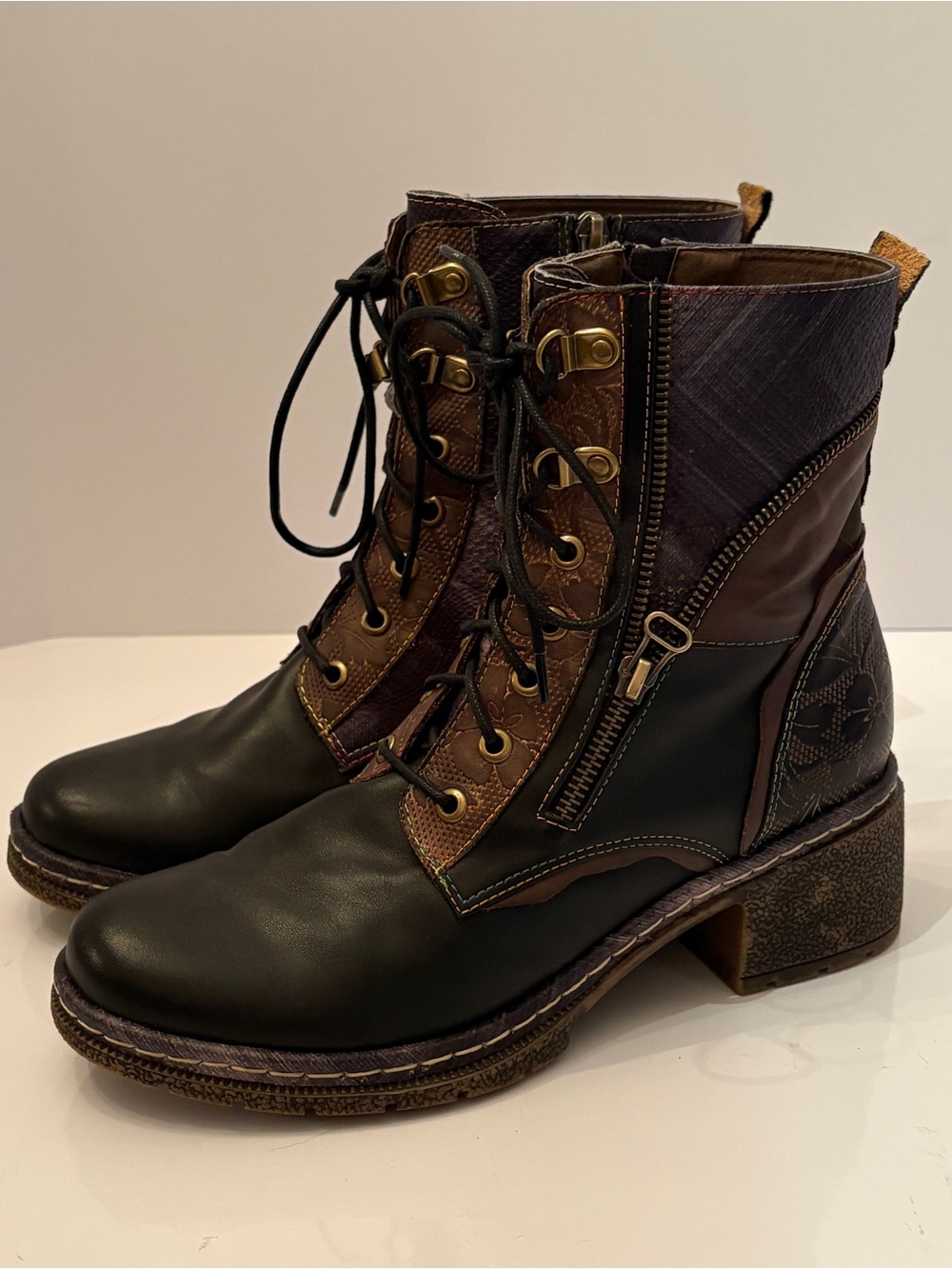 L'Artiste Spring Step Marty Black Multi Leather Lace Up Combat Boots Sz 40 US 9